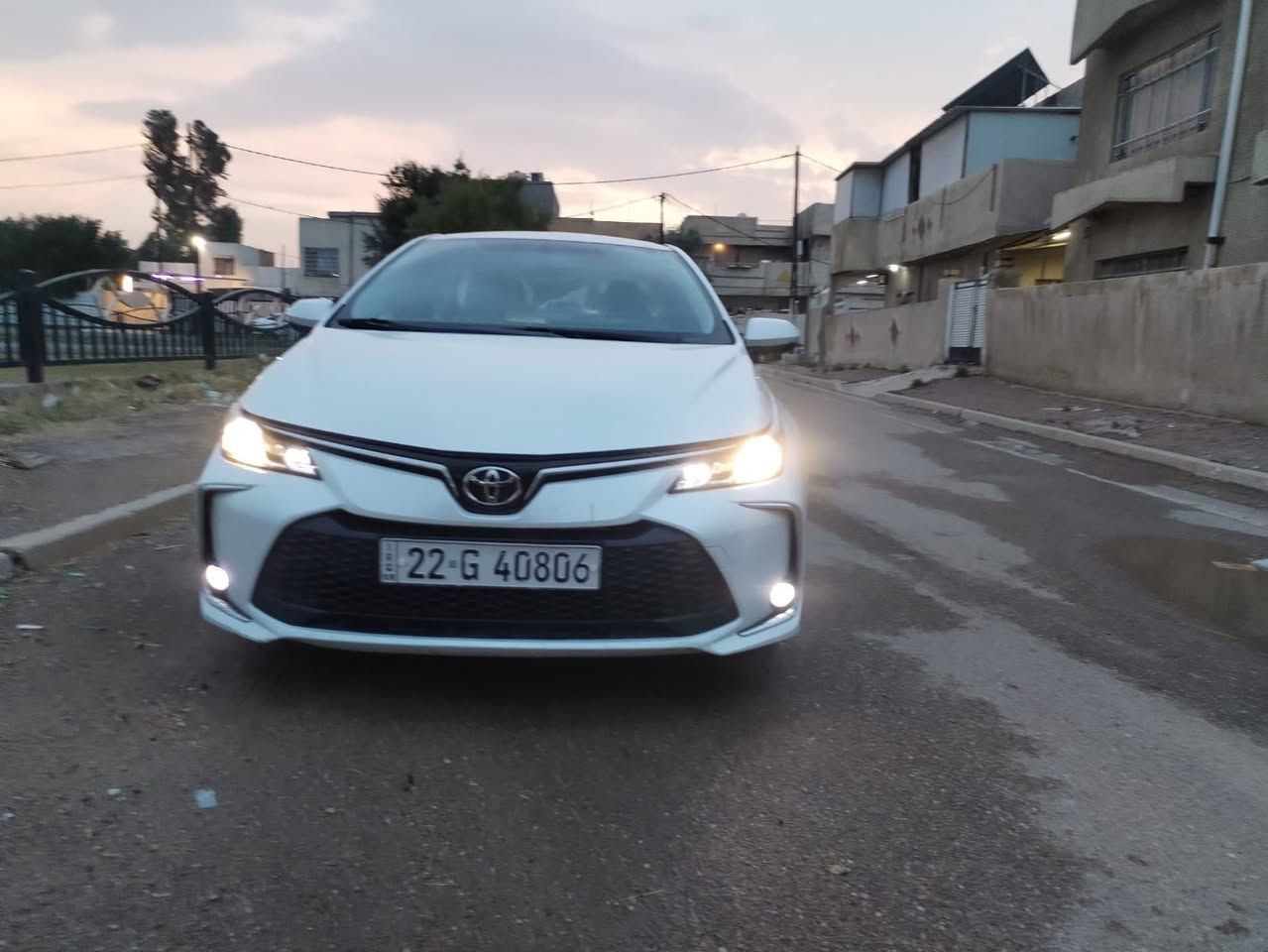 السلام عليكم كورلا 2023 خليجي ساز
موصفاتهة 
بعدهي بضمان الشركة 

محرك 1800 بانزين 

بصمة + دخول ذكي 

نظام ترحيب عند اقتراب 

تبريد قطعتين 

حساس استشعار عن القتراب 

نظام قيادة ( سبورت وعادي ) 

كيجات دجتل شاشة 

حساس امامي و خلفي 

مانع انزلاق 

شاشة حديثة 

مري شفط 

حساس اطار وحساس مطر 

السيارة كفالة عامة من حادث او صبغ عامة بعدهي بوضع شركة  حتى كتلوكات الشركة بعدهي بالضمان 

المكينة والكير عامة من كلشي 

عنواني بغداد حي الاعلام رقمي *********** 
السعر 166
