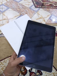 ايباد 9 للبيع جهاز جدا نضيف كامل ملحقات ذكره 64 يشغل بوبجي 60 فريم كلش...