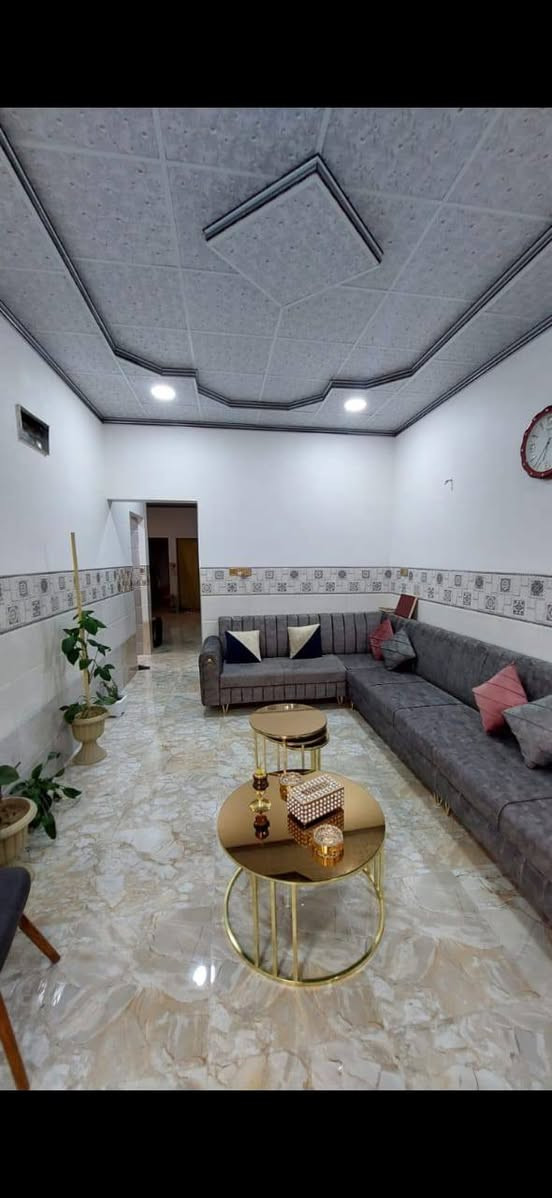 عروض مكتب اساور للعقارات
دار للبيع في حي الكندي الاولى

150 متر واجهه 7 ونص

شروق تام

شارع تبليط

موقع مميز جدا

طابقين

بناء حديث

٦ غرف نوم واستقبال ومطبخ وصحيات بالطابقين وبيتونه وكراج

شرط التحويل

سند طابو الزهور

لمعرفه السعر اكتب تم ليصلك على الخاص

للاستفسار زياره المكتب سايدين البحرين مقابل مطعم احمد الحاج صلاح

***********

***********
