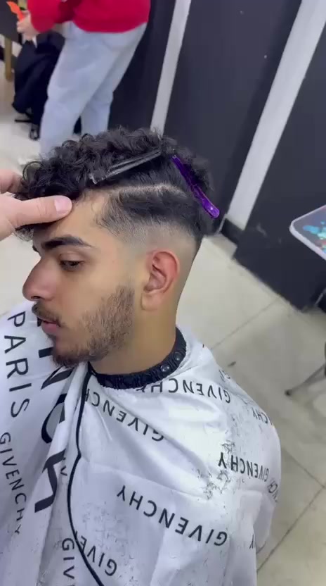 السلام عليكم رمضان كريم اني حلاق داخل دوره حالين وحتخرج اريد أجر كرسي او بل نصص حته اصير اقوه بعد ولله مو همي الفلوس همي اتعلم اريد لي حلاق اشتغل ويا أبن حلال سكني بغداد هاذه شغلي


**إذا كنت صاحب هذا الإعلان وتريد حذفه لأي سبب، رجاءا أرسل رسالة إلى الدعم الفني**