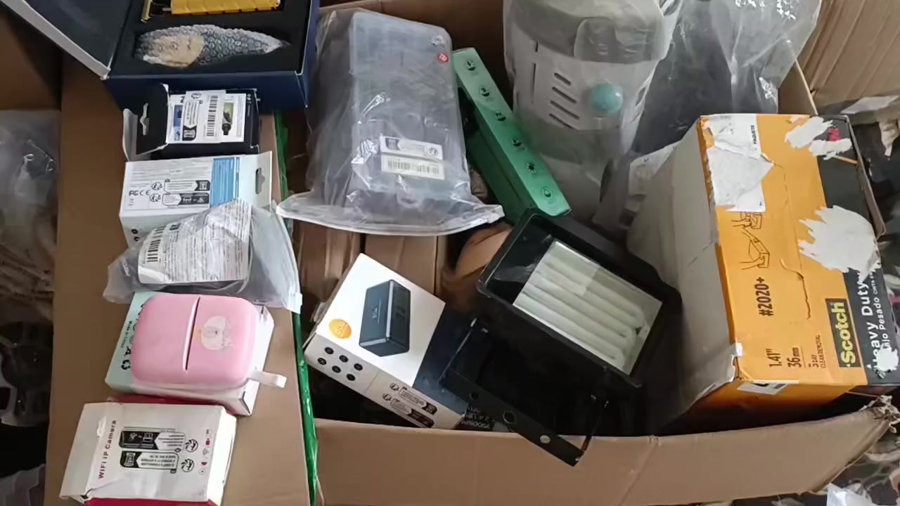 السلام عليكم 
شباب عندي شلعه مثل ماموضح بالفديو 
كلهن ب 250 وبيهن مجال للشراي 
مال تعزيله وقت ماكو والله يرزق الجميع


**إذا كنت صاحب هذا الإعلان وتريد حذفه لأي سبب، رجاءا أرسل رسالة إلى الدعم الفني**