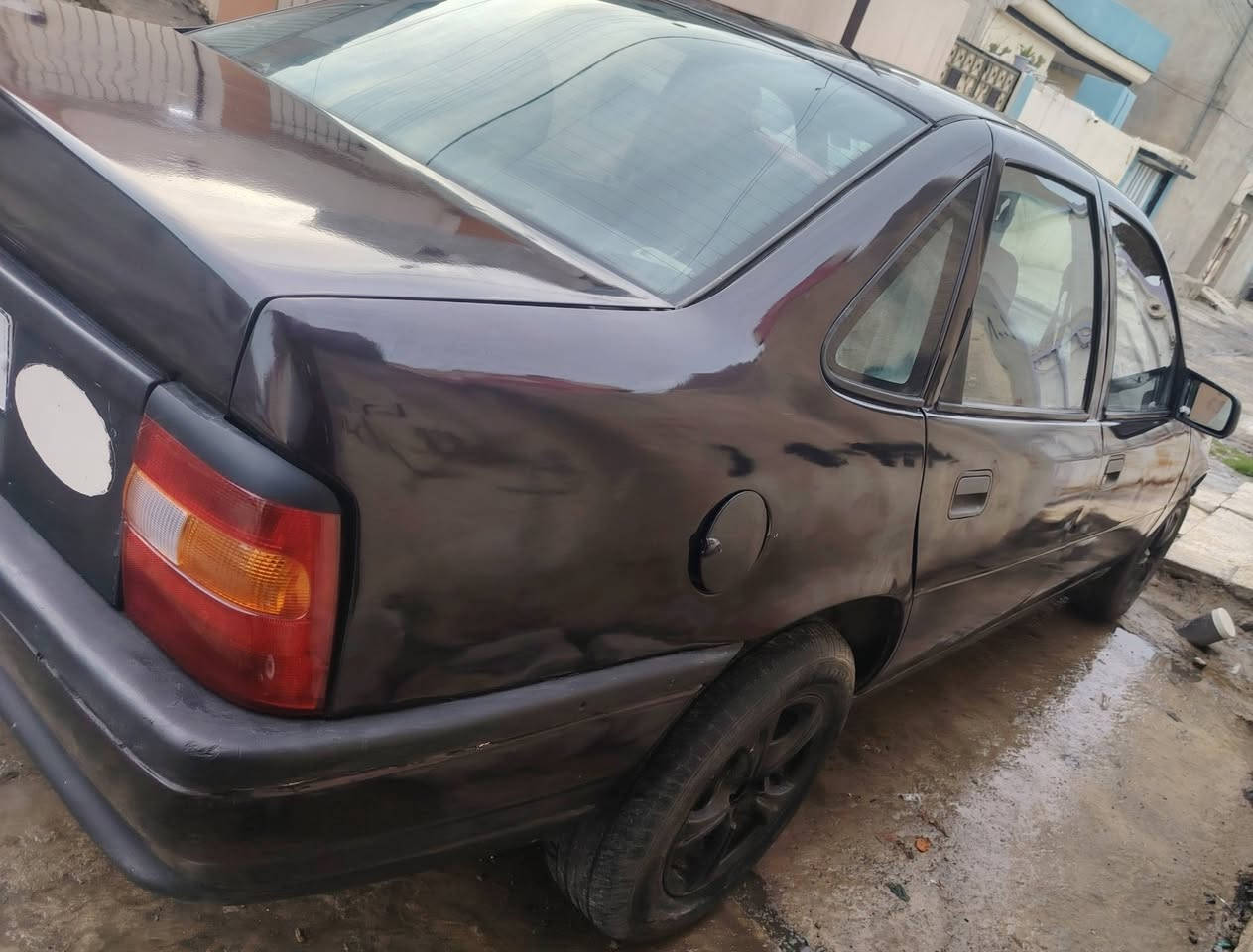 اوبل فكترا موديل 91 كابون بانزين ورقي لون اسود باذنجاني رقم دولي مسطرة وسنوية لـ2031 هزة جديدة قبل اسبوع 
السيارة باسمي اني الشرعي
صبغ عام جمالية بدون اي ضرر سيارة احلى من الصور 
شرط الوكالة والتحويل 
العنوان الموصل حي الاصلاح الزراعي هاتف
 اسيا *********** كورك ***********
