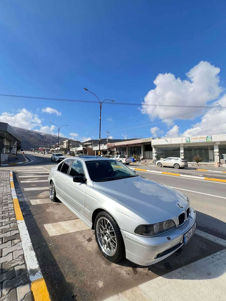 Bmw 2002_525 
مەنەفیس ابراهیم خەلیل گێر و مەکینە بەشەرت  سبوخ سقفو حیزام بەشەرت  سحر 77 مجال
*********** سوران, أربيل
