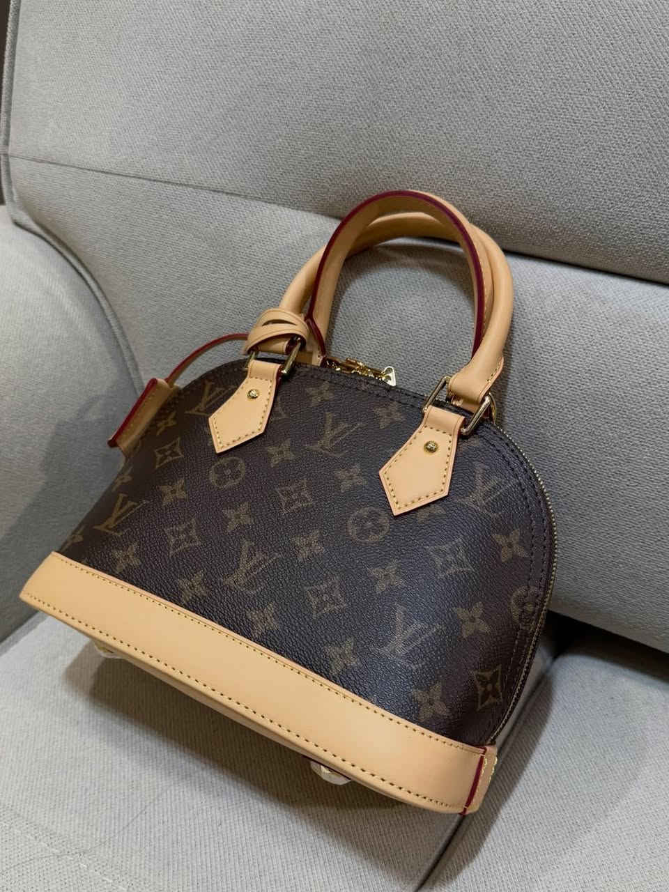 جاهز للشحن من المصنع مباشره
 حقائب نسائية ماستر كوبي كواليتي عالية 
 لطلب للأنضمام إلى قناتنا على التيلجرام جميع الموديلات اشترك 👇🏻
https://t.me/+4K_zUF8JuTRiMTNk
https://t.me/+4K_zUF8JuTRiMTNk
تابع قناتنا على الواتساب 
https://whatsapp.com/channel/0029VbBYql5IyPtT3NnOT83d


**إذا كنت صاحب هذا الإعلان وتريد حذفه لأي سبب، رجاءا أرسل رسالة إلى الدعم الفني**