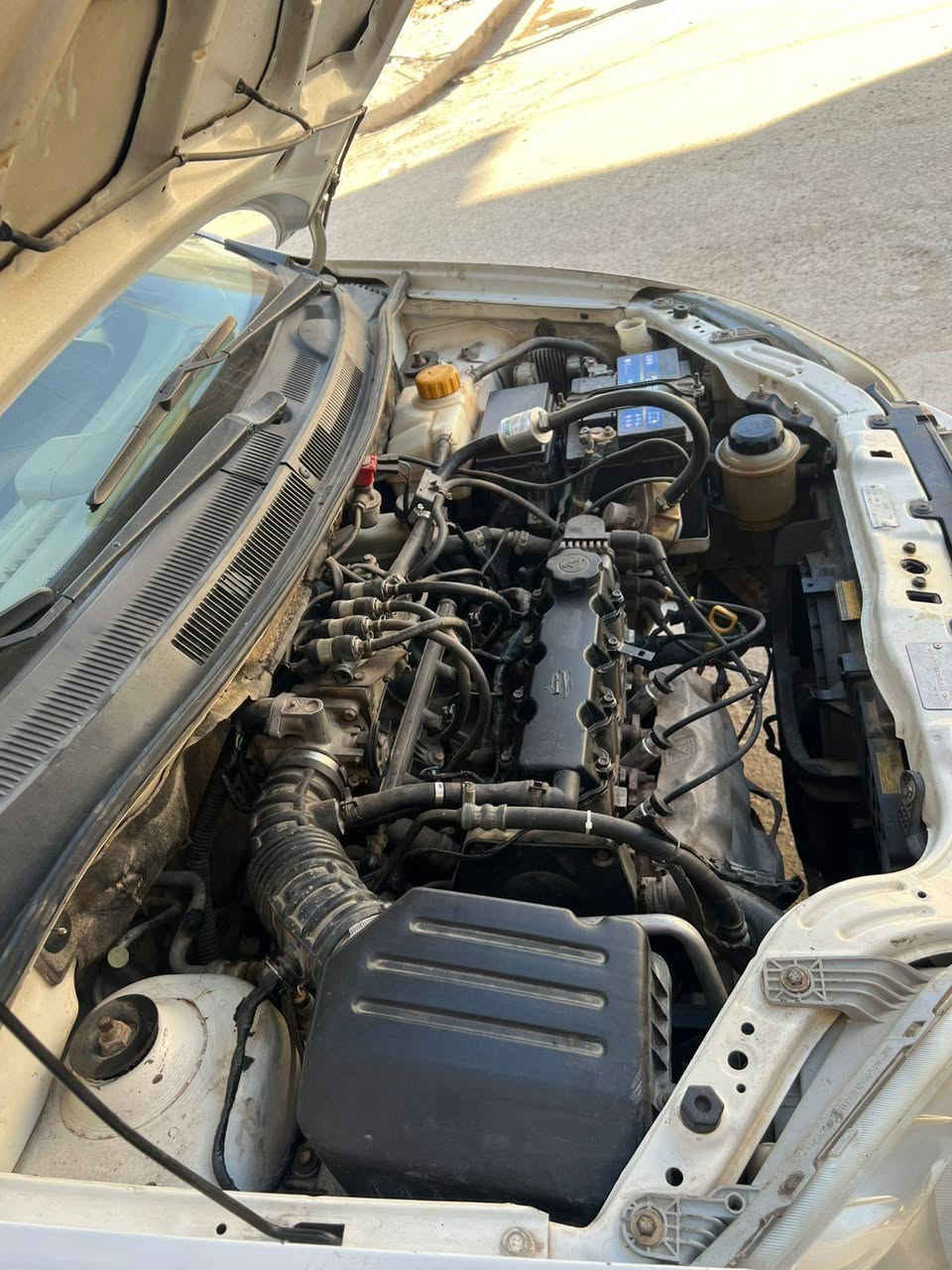 السلام عليكم ورحمه الله وبركاته من رخصة مدير الگروب المحترم للبيع شوفرليت اڤيو موديل 2011 شركة العامة مواصفات عاديه گير عادي گير ومحرك خير من الله جاهزه حداديه ومشط ستيرن جديدة  قبل يومين بدلته السيارة مشدود عليها منظومة غاز سنويه وهزه جديدة قبل خمس ايام حولتها رقم انگليزي رقمها واسط ( 29 ) السعر 60 وبيها مجال حگ الجية 
رقم الهاتف ,/ ***********
