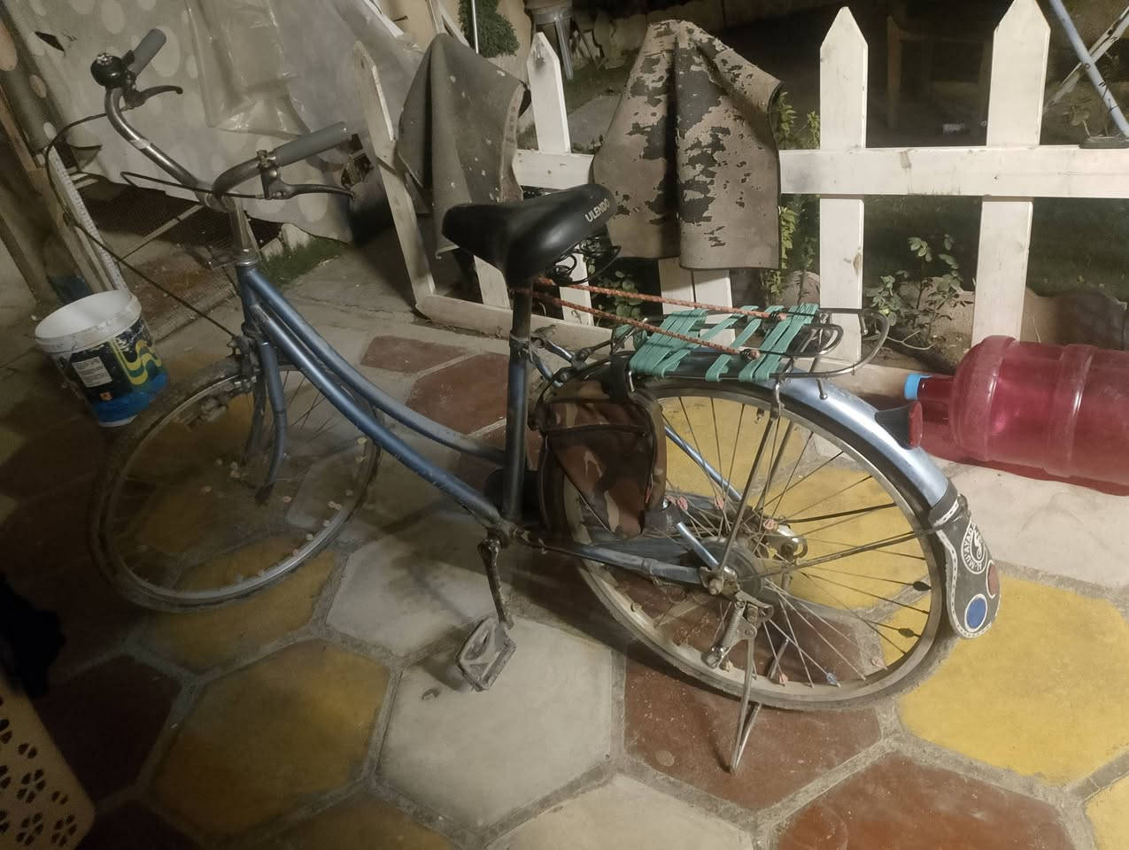 السلام عليكم هاذ الباسكل للبيع السعر قفل85   البكان اكميره يم الجزيره السياحيه يم باب الثالثه الرقم***********
