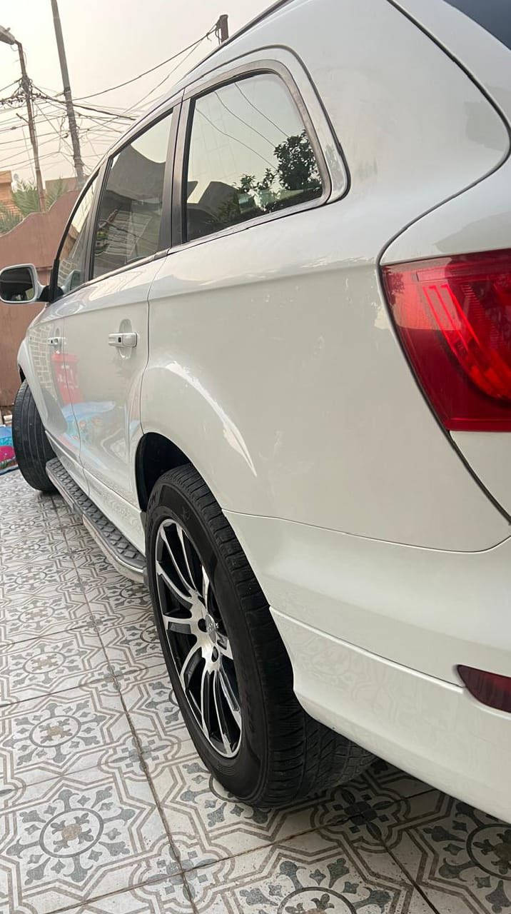 للبيع اودي q7 موديل 2014    ديزل     7راكب
فول مواصفات فئة S  line
رقم إنكليزي الجديد شمالي بأسمي 
محرك 3.0 تيربو 
فتحة بنورما 
كشنات كهرباء وخزن + جلد وتدفئة امامي وخلفي 
تبريد اربع قطع ثلج
ويل كب حجم 20 رياضي
اشاير مري
بصمة + سويج
دبلات جوبلس تحكم بالارتفاع والنزول خمس وضعيات
جنطة كهرباء
حساسات امامي وخلفي 
ثلاث وضعيات قيادة عادي ونورمل و سبورت
بردات ابواب وجنطة
فور ويل 
محرك بي بخار
السعر 165$
وياها كصة محرك مع التفرعات كاملة والضفيرة والعقل مع الكير ولو كير والصدر الامامي كامل + فريم ممه والكاردن الامامي الي يحب ياخذها وياهم نتفق ع السعر
مكان السيارة بابل

***********
