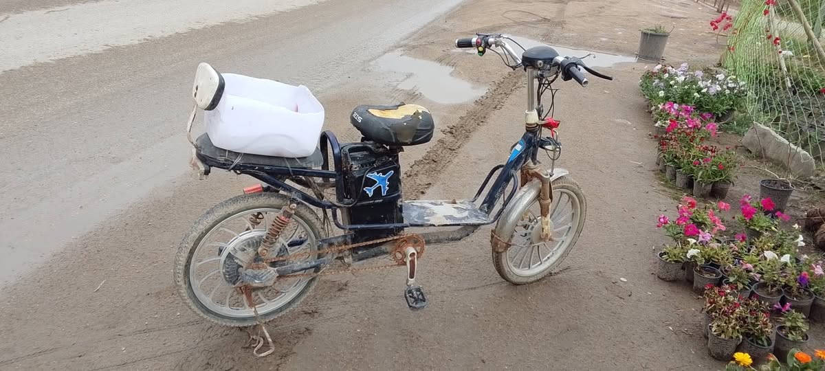 بايسكل شحن للبيع مستعمل بطاريات صارلهن شهرين  من شديتهن 150او بي مجال
تصال ***********
