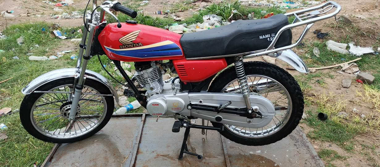 دراجه للبيع اربعه كير تعمير جديد دراجه نضيفه وحلوه شرط شلعه ومعدل  والشراي بي خير ويدلل يجي خاص مفتوح ‏‪***********‬‏رقم الهاتف
