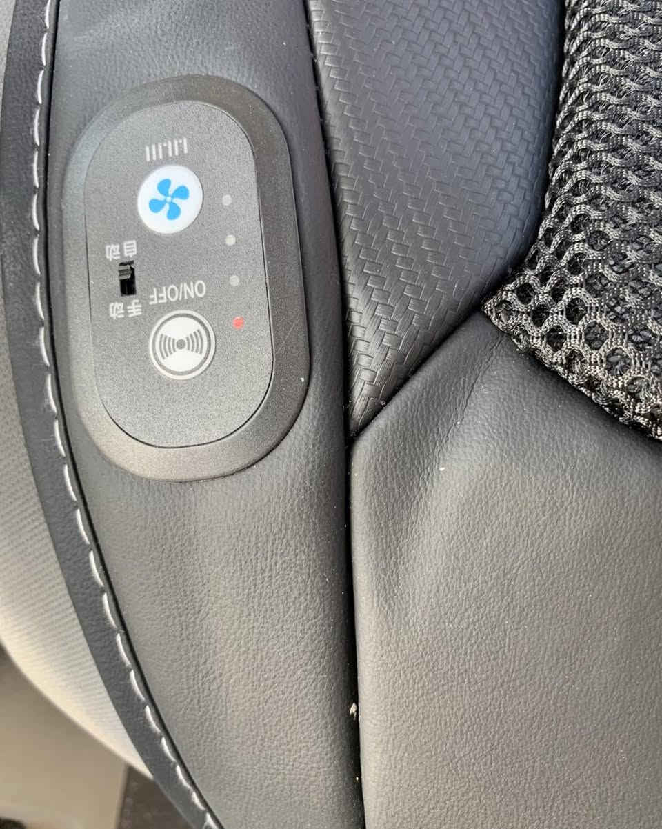 السلام عليكم 
يتوفر غطاء كشن سيارة مكيف مع مساج
12 مروحة 
السعر 60 الف
للمراسلة والتوصيل واتساب
0771 365 8670
