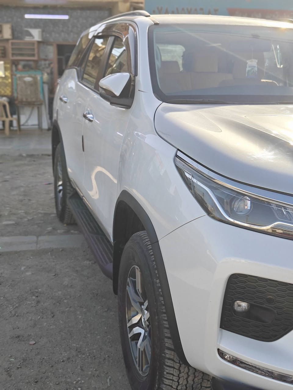 السلام عليكم فورجنل 2024رقم اربيل باسمي مكفول كفاله عامه ماشيه 10الف محرك 4سلندر 2700 بصمه تشغيل فور ويل بصمه ابواب كامره خلفيه 7راكب السعر 335وبيها مجال رقم الهاتف ***********
