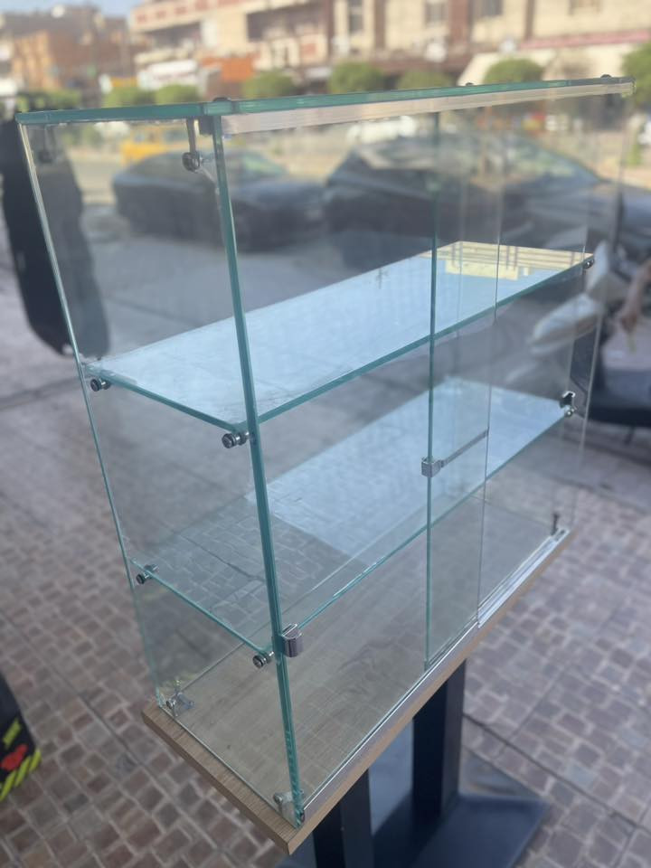 فاترينة جام استخدام قليل
ارتفاع 150cm وعرض 40cm نزال 28cm
سعره 125 الف
المكان بغداد جكوك
***********
