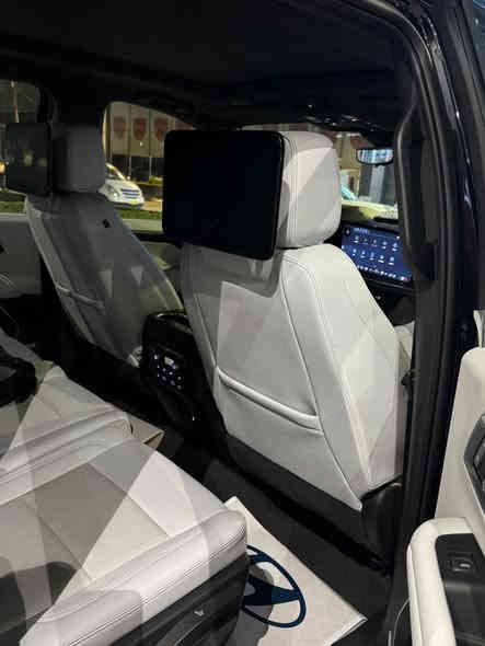 السلام عليكم
شوفرليت تاهو 2025 بريمير 
TAHOO PREMMERA 2025
كفالة من الصبغ والتبديل والدبل كود
ماشية 26 الف كيلو متر 

فول مواصفات 1/1

كير تعليك
جكات
داتا شو ( الجبيرة )
رادار امامي
رادار خلفي
داخل ابيض
شاشات امامية 
حساس امامي
حساس خلفي
Led خلفي
ثلاجة
كشنات خلفية كهرباء
كشنات هزاز
كراسي كهرباء 
 مقاعد خلفية كهرباء
كامرات 360 درجة
رؤية ليلية دشبول
العنوان بغداد 
***********
