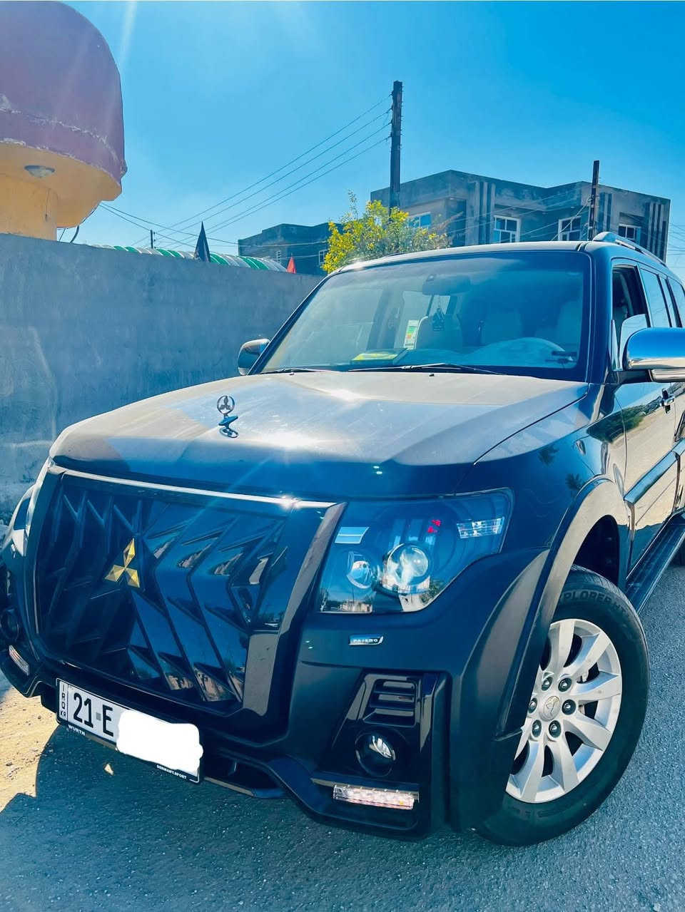 رمضان كريم عليكم جميعاً  باجيرو حبتور
الــون اســود  ملكــي

مـوديل 2010 السياره محدثـه 2023 لكـزز

رقم سليمانيه بسمي 

حبتور فول
بصمة 2 دخول ذكي مع تشغيل عن بعد 

سستم سماعات الـحبتور دمام خلفي

كشنات جلد وكهرباء

داير ايرباك

داخل صاج 

فول تحكم ستيرن

ويل حجم 18 

مكينه 6 سلندر 3800

شاشة كبيرة

حساس خلفي 

كامرة اصلية

بلوتوث

اشارة بالمري

كشنات 7 راكب

تبريد منفصل 3 قطع

لايتات LED زيـنون

زراك لايت

لد نهاري 

اضائة ترحيبيه

مري شفط 

ثلاجة

مكاني بابل

السعر 165 وبيها مجال بسيط  

*********** للاستفسار
