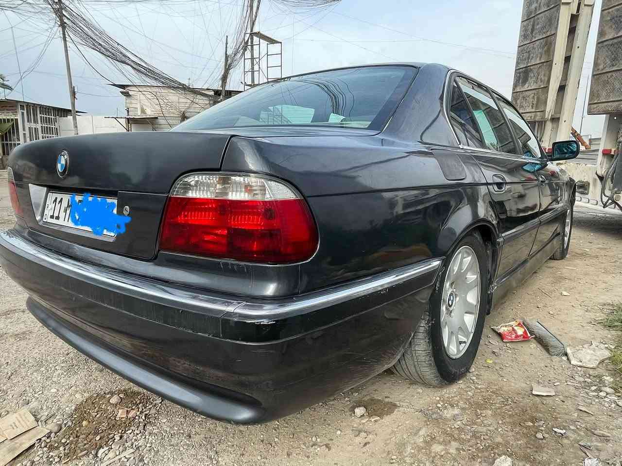 السلام عليكم
خفاش 740 اصل 728موديل 1999 محدث 2000 

نضيفه لوك 

رقم بغداد 

تبريد ثلج 

صدر خلفي امامي جديد

تخم تاير جديد

غرفه جديده

سياره كامله مناقصها شي 

السعر 75 ورقه

غير متواجد فيس 

واتساب متوفر

***********
