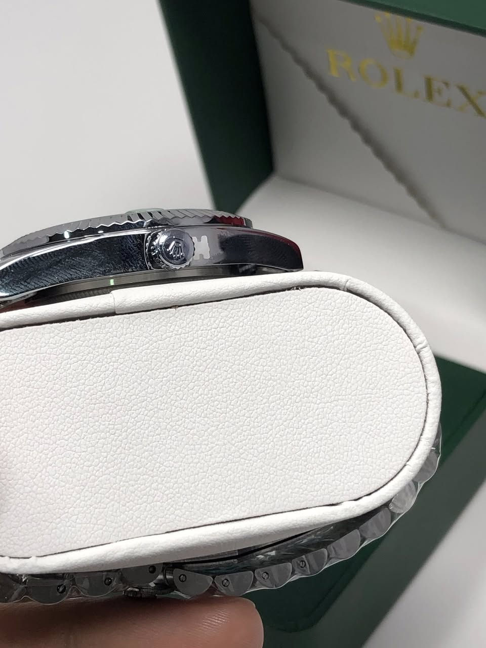 روليكس ديي ديت
 كوالتي عالي جدا 
طلاء ثابت مختم 18K عداد شهري وسبوعي 
ضد الماء سويس ميد


**إذا كنت صاحب هذا الإعلان وتريد حذفه لأي سبب، رجاءا أرسل رسالة إلى الدعم الفني**