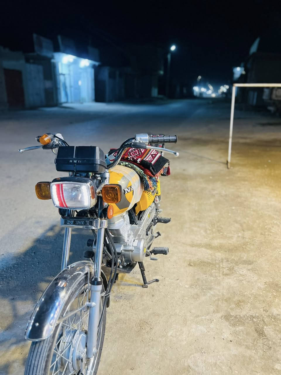 سلام عليكم نامه شلامجه
وراق اصولي من أمها 
موديل ٢٣ 
وكيله أحمد شهاب ابو كربلاء 
دراجه فول الفول احله من الصوره 
الجهاز مو زين ضالمه 
مكاني حله ابو غراق 
رقمي ***********
السعر خاص متواجد واتساب واتصال 

فيس ما متواجد وبيك خير وتدلل
شلامجه بنت شلامجه
