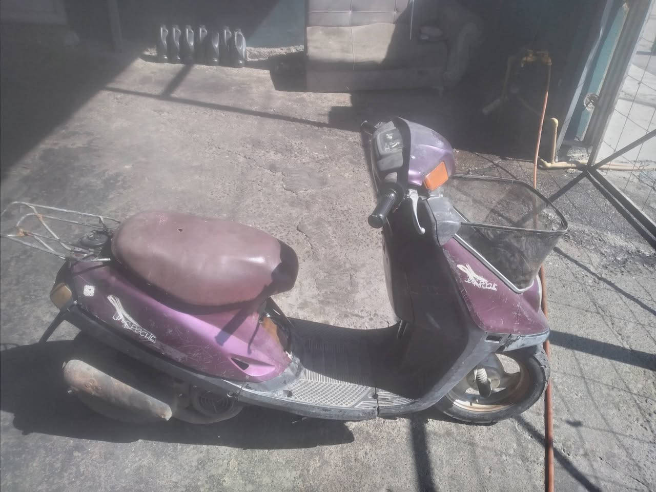 ماطورشرط هندرواحديشتغل شاصي شرط/مكينه مال كصه بوتين وايرمانيه كلها شغاله حتى سلف شغال تحريكا ومعدل نار تايرات جديده سعرو(١٧٠) اما قفل وثم قفل(١٥٠)الي يقول ١٤٠ لا يعلق ولا يخابرني شاري يخابرني فقط(***********)(***********)
