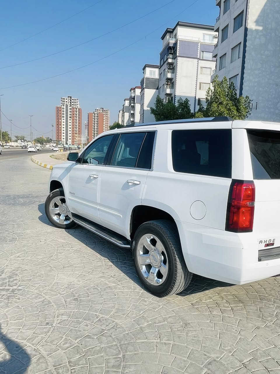 السلام عليكم تاهو 2019 وراد امريكي حادث جاملغ امامي مبدل نفس لون بدون دواخل بدون ايرباك الباقي كفالة عامة من الصبغ والتبديل والبارد برايمر اعلى فئة داتى شو كراسي تدفئه تبريد جلد كهرباء الكراسي الخلفية كهرباء ستيرن كهرباء كشنات خزن فتحة وبعد بيها هواي مواصفات كير محرك صدر تبريد كلة كفالة متاقصها برغي ومتصرف عليها اي شي مكان السيارة بغداد حي الاعلام السونار موجود وصور الحادث موجودات السعر 358 وبيها مجال بسيط وهذا رقمي ***********
