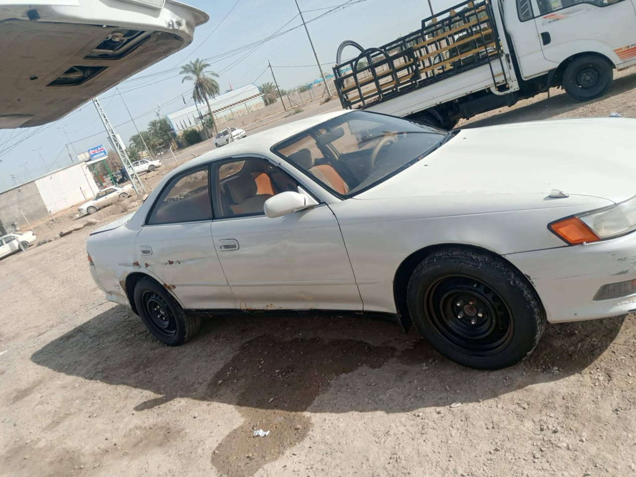 مارك نفخ موديل 95
تريد مداور تريد وكاله
سوينه ال 28 

تبريد ثلج 

بيه كصه جنطه 

رقم النجف 

تخم تاير جديد باتري جديد 

مكينه ونجي بيه بخار 

كير خير من الله 

كامره خلفيه+شاشه 

بطاين نضيف دواخل حلوه 

السعر ٣٨ وبيه مجال
مكان السياره النجف 
رقم الهاتف ***********
