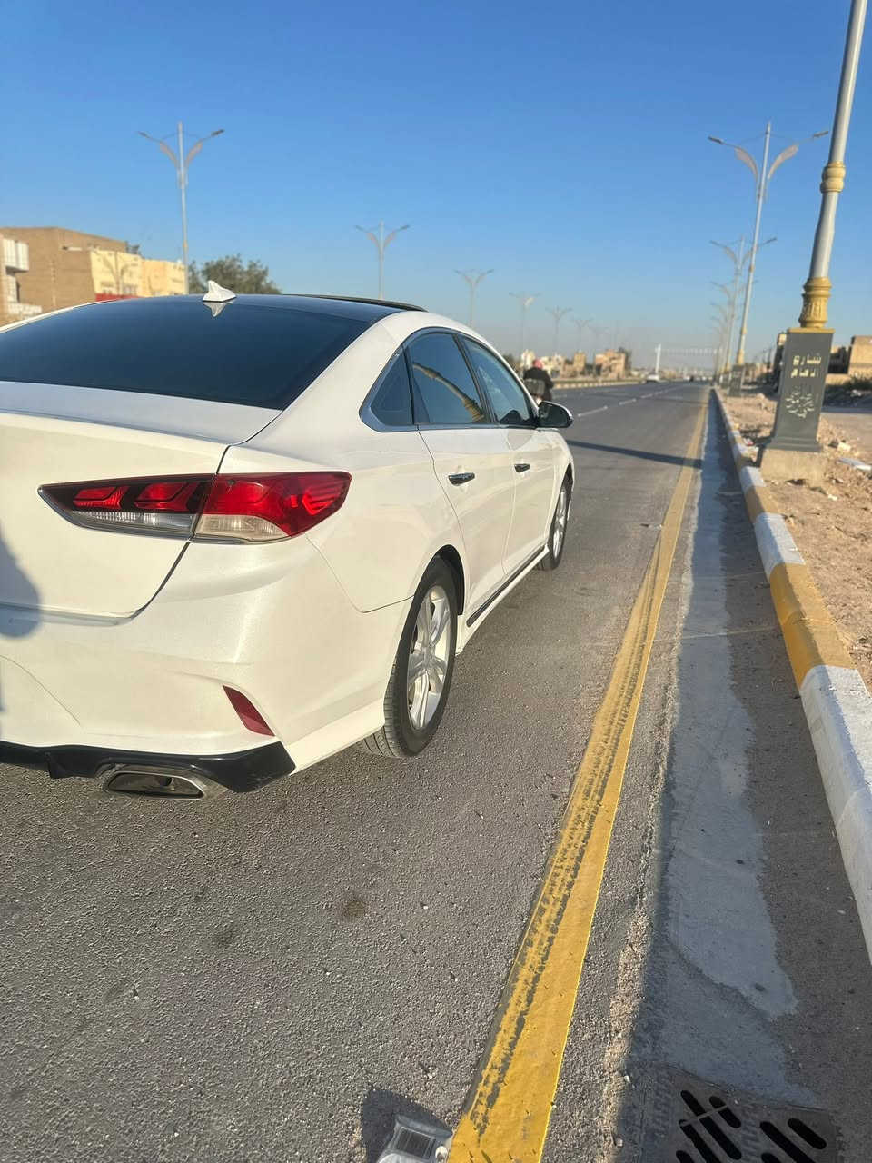 سلام عليكم سوناتا 2018 امريكي فول مواصفات سبورت فتحة تحكمات ستيرن اشاير مري شفتات ستيرن دركة حرفة D ترحيب كشنات جلد اسود تدفئة تبريد شاشة  كامرة تلث انضمة قيادة رقم كربلاء 
***********
