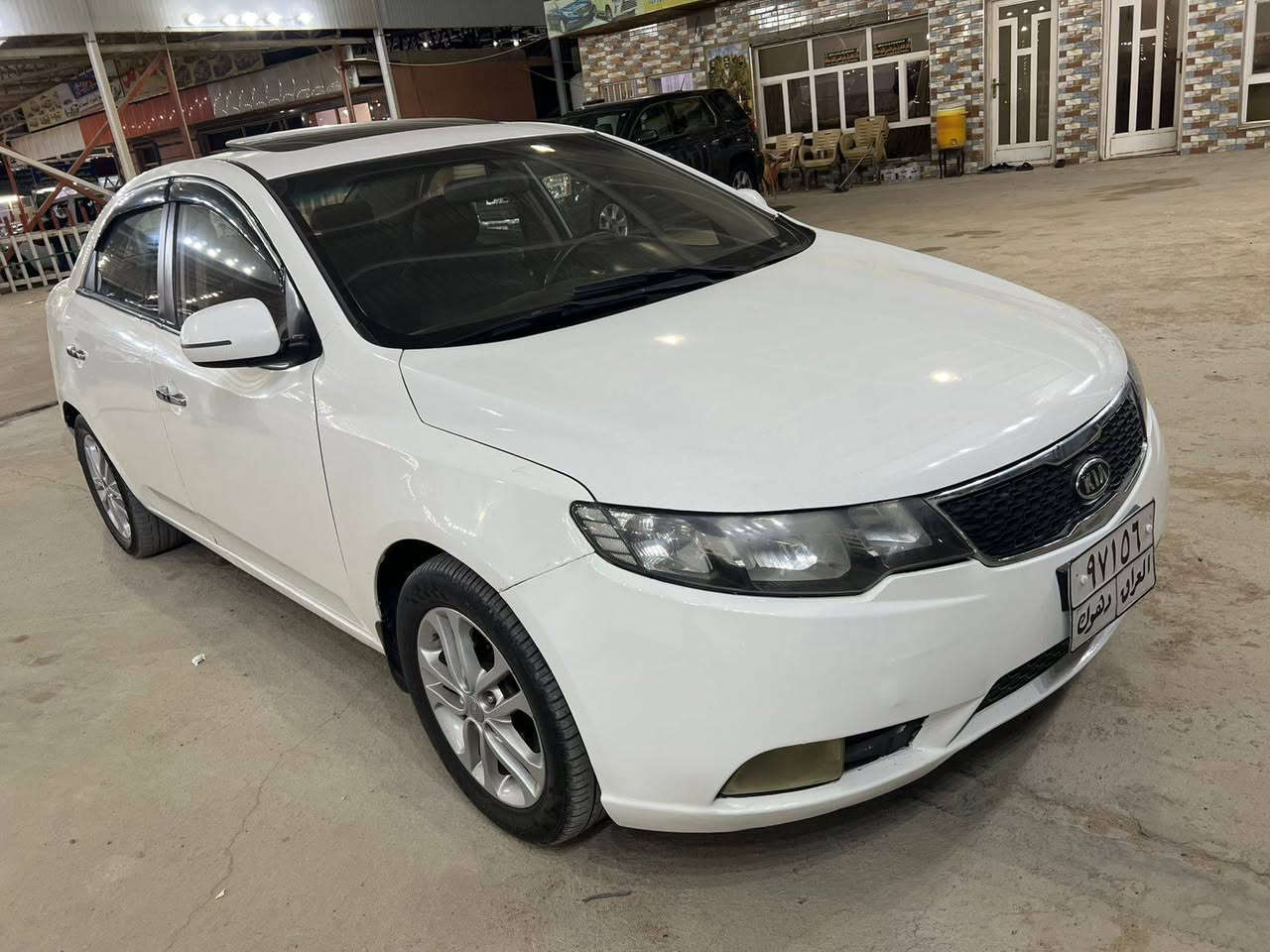 السلام وعليكم
سيراتو 2013 فول مواصفات للأخير وارد خليجي 
السياره مكفوله كفاله عامه من الضربه بيها أ ربع قطع صبغ بدون دكت جاكوج السياره جديده حيل  ا
مكينه 1600 دوش
حداديه أمامي خلفي بلكارتون 
تخم تاير جديد صار سبوع من.  شاده
شرط تبريد ثلج
حساسات خلفيه 
شفتات ستيرن
كير 6 نمر 
تحكمات بلستيرن 
اشاير بالمري
كير ومكينه ع وضع الشركه شرط الفحص 
مري شفط
#ملاحضه السياره جديدة وبلعافيه ع ياخذها 
 
السعر 86 وبيها مجال حك جيه مكاني بابل القاسم *********** 
***********
