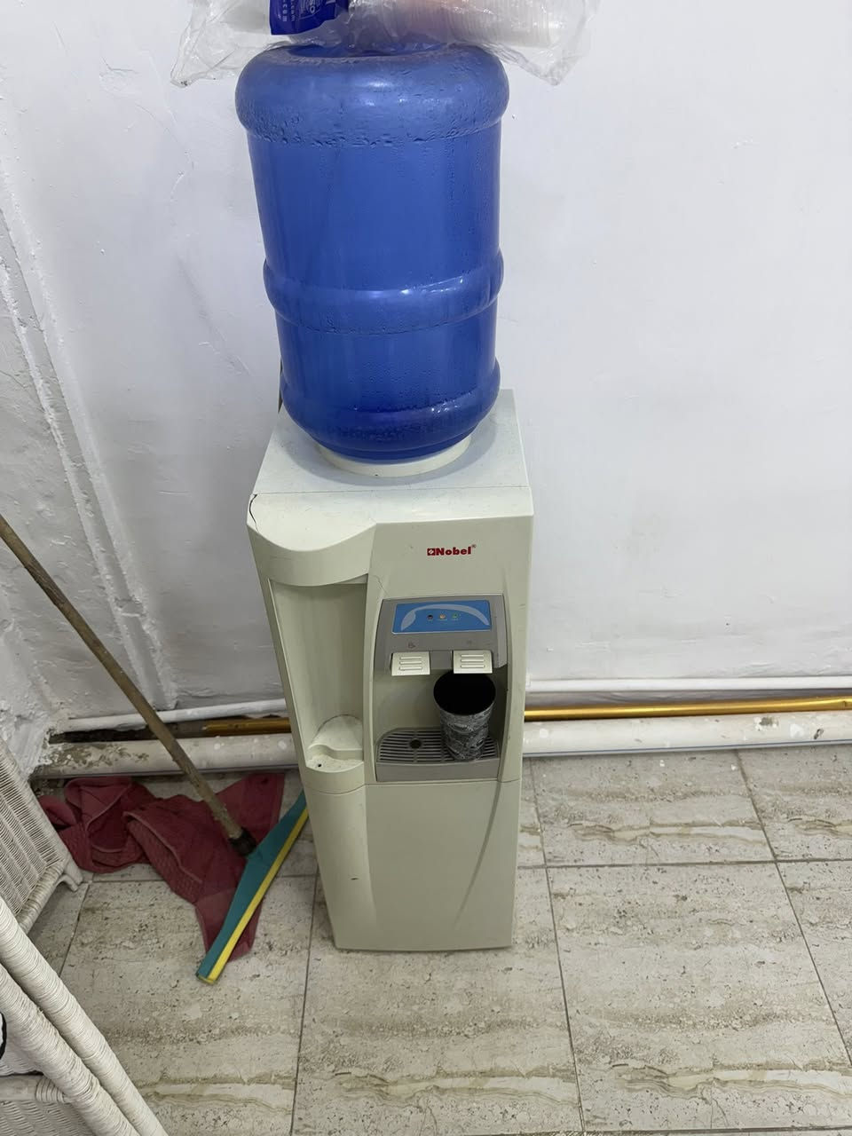 غراض محل للبيع
عربة جرارات نضافه 90 ب25
بنكه ب50
جهاز بخار ب50 
سماعه دي جي ب٥٠ 
قاعدة سشوار 10
شمعه عمل عراقي قديم 40
براد ماء ب50 
موجه لد ب 50
ستول 50
للتواصل ***********
