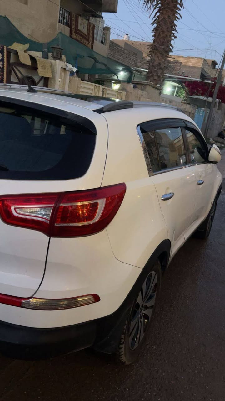 للبيع سبورتج واردخليجي لون ابيض محرك 2000دوش السيارة باسمي شرط تحويل ثاني يوم رقم  فول بانوراما بصمه تشغيل بصمه ابواب كرسي السائق كهرباء مري شفط حساسات خلفيه كامره خمسه ويل كب تخم تاير سعره 109ورقه بيه صبغ جهتين اثرشخوط لابنيد مصبوغ ولا قماره ولاصندوق مكفوله التكم والشواصي من الدعمه والكص


**إذا كنت صاحب هذا الإعلان وتريد حذفه لأي سبب، رجاءا أرسل رسالة إلى الدعم الفني**