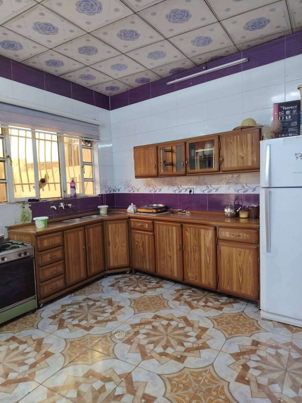 #دار_للبيع_للبيع
#الموقع_موصل_حي_الانتصار_
#شارع_60_خلف_المستوصف
مساحه🏛️ 125 متر مربع ركن
الدار متكون 🏛️ غرفتين نوم وهول ومطبخ واستقبال وصحيات وبيتونه
#سند_طابو_الزهور_شرط_التحويل
خدمات كامله
اتجاه قبله 🕋
بناء حديث
للتواصل والاستفسار
*********** 📲📲
*********** 📲📲
#عقارت_الموصل_حي_الانتصار
#عقارات_الموصل_الجانب_الايسر
