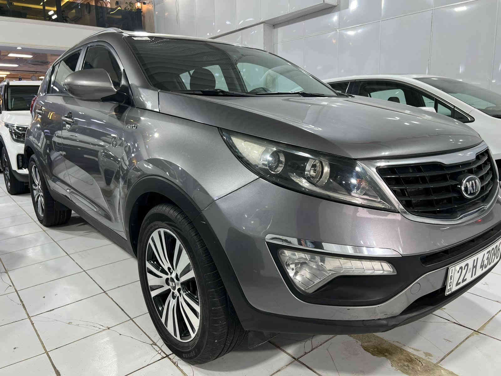 سبورتج خليجي 2016 🔥🔥🔥
ماشيه 83 الف كيلو 

محرك 2400 دوووش

فور ويل 

صبغ ربع بنيد بدون دواخل 

بارد في الصندوق صغير فقط

العنوان بغداد الكريعات معرض الماسه 

للاستفسار على الرقم 

***********

غير متواجد على الخاص
