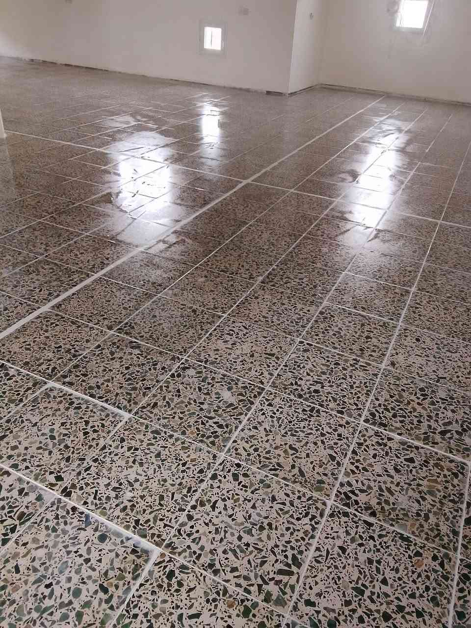 السلام عليكم ورحمة الله وبركاته
  كادر عمل واذا احد ايريد
  نشتغلو لبخ جص  سمت  تطبيق سيراميك. 
و الرزق على الله سبحانه وتعالى 
جزء من عملنا 
الاتصال بالرقم 
***********

