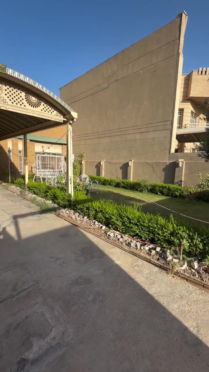 � بيت للبيع في اليرموك – محلة 618

📍 الموقع: اليرموك / محلة 618
📐 المساحة: 304 م²
📏 الواجهة: 9.5 م
📏 النزال: 32 م
🛣️ عرض الشارع: 8 م
✅ الشارع مبلط حديثاً 
 2600 دولار المتر. الواحد 

💡 **عندك عقار تريد تبيعه أو تأجره؟** تواصل ويانه وإحنا نتكفل بالباقي!
📞 **للتفاصيل والاستفسار:**
 * ***********
 * ***********
 * ***********
