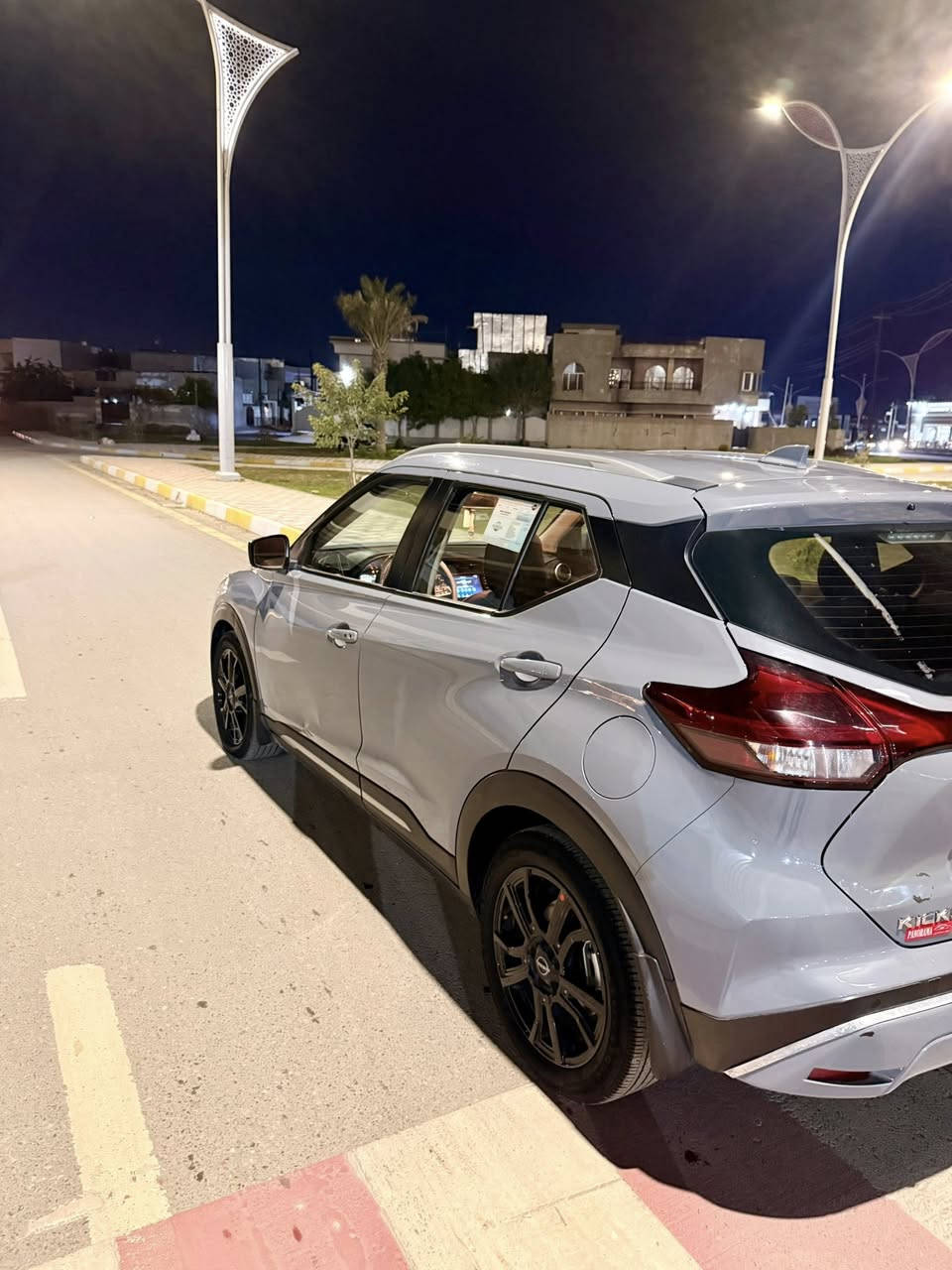 نيسان كيكس للبيع سعر ١٣٤ وبي مجال
سياره موصفات ٢٠٢٣ sv 
معروفا موصفات سياره 
بيه صندوق وبونيد بدون دواخل 
سياره مال بيت وبيت جاهز من كل نواحي موقعي كركوك 
لل استفسار اكثر مراسلت  رقم ***********
