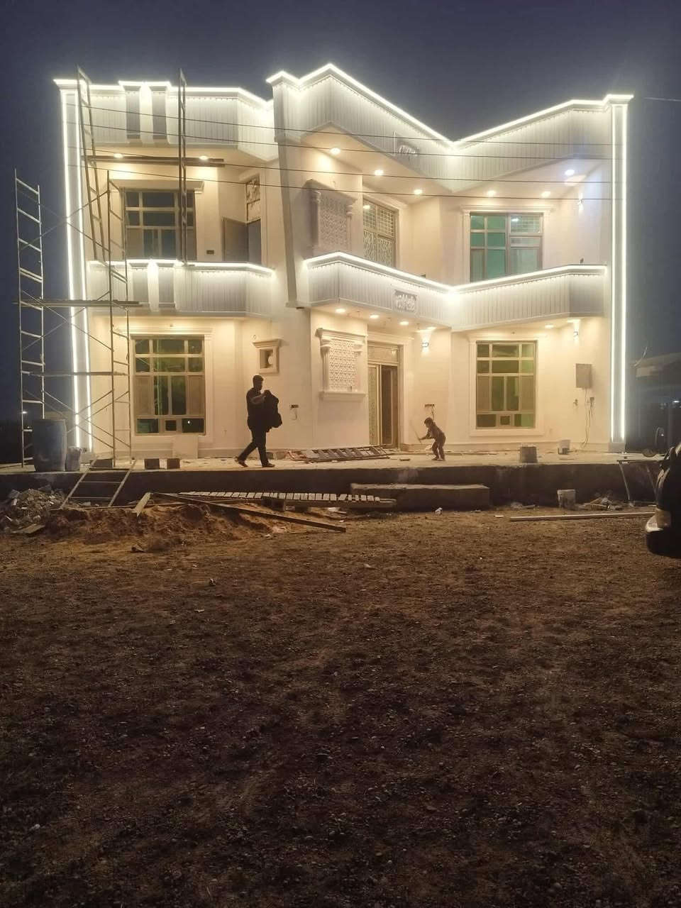 كادر واجهات من الرمادي ***********
