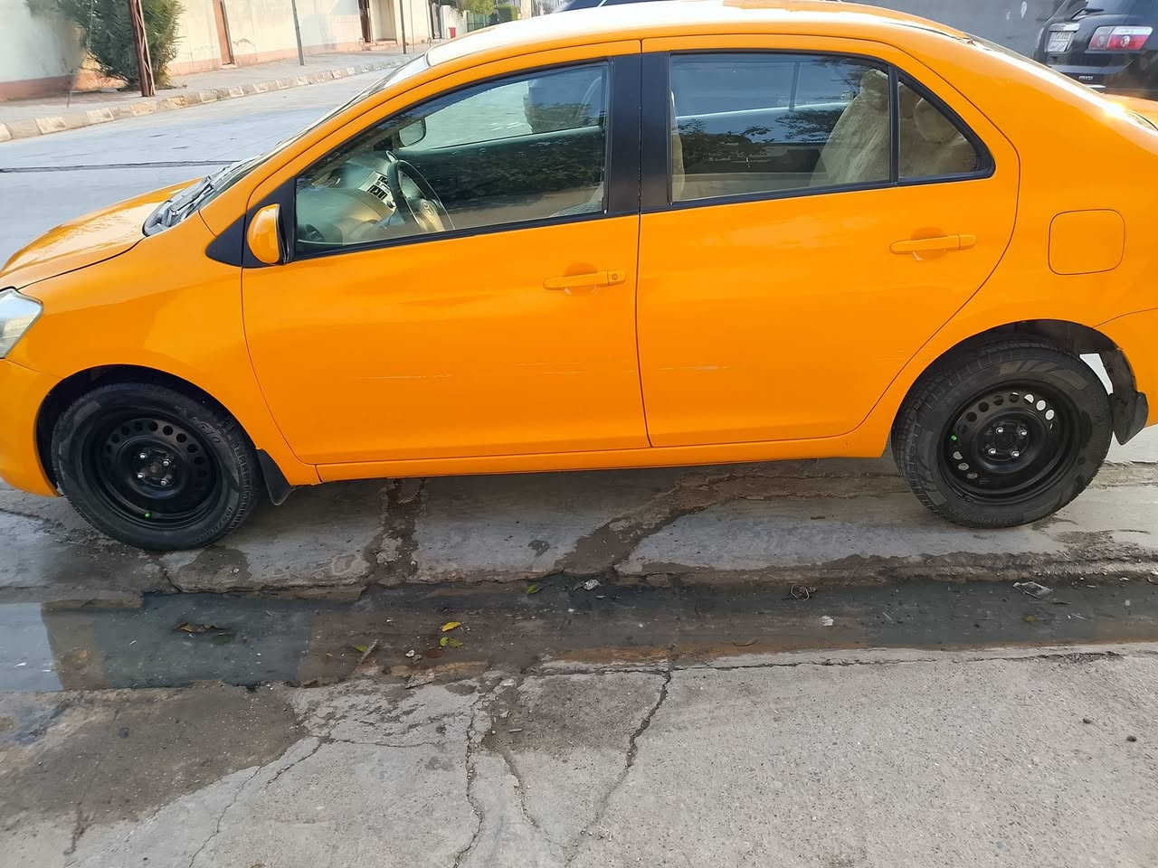 السلام عليكم للبيع يارس موديل 2009 رقم كركوك  مشروع وطني 28دفتر بانزين ضرر قطعتين بونيد بلادي او جامرلغ تجاري كير او تماتيك كير محرك تبريد تايرات كله شرط 
السعر 94بي مجال الاستفسار الاتصال على الرقم ***********العنوان كركوك
