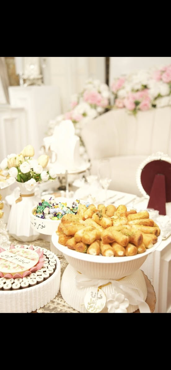 بنات عندي مقدما ضيافه عدد٤ وثنين حجم صغير يعني مال جكليت نفس صوره مكتوب عليها نورتونا وموجود توصيل مكاني بغداد انتي بكيفج قيمي واخذهن ولله اني صارن عليه ٦٠ الف وصيتهن من بيج من البصرة


**إذا كنت صاحب هذا الإعلان وتريد حذفه لأي سبب، رجاءا أرسل رسالة إلى الدعم الفني**