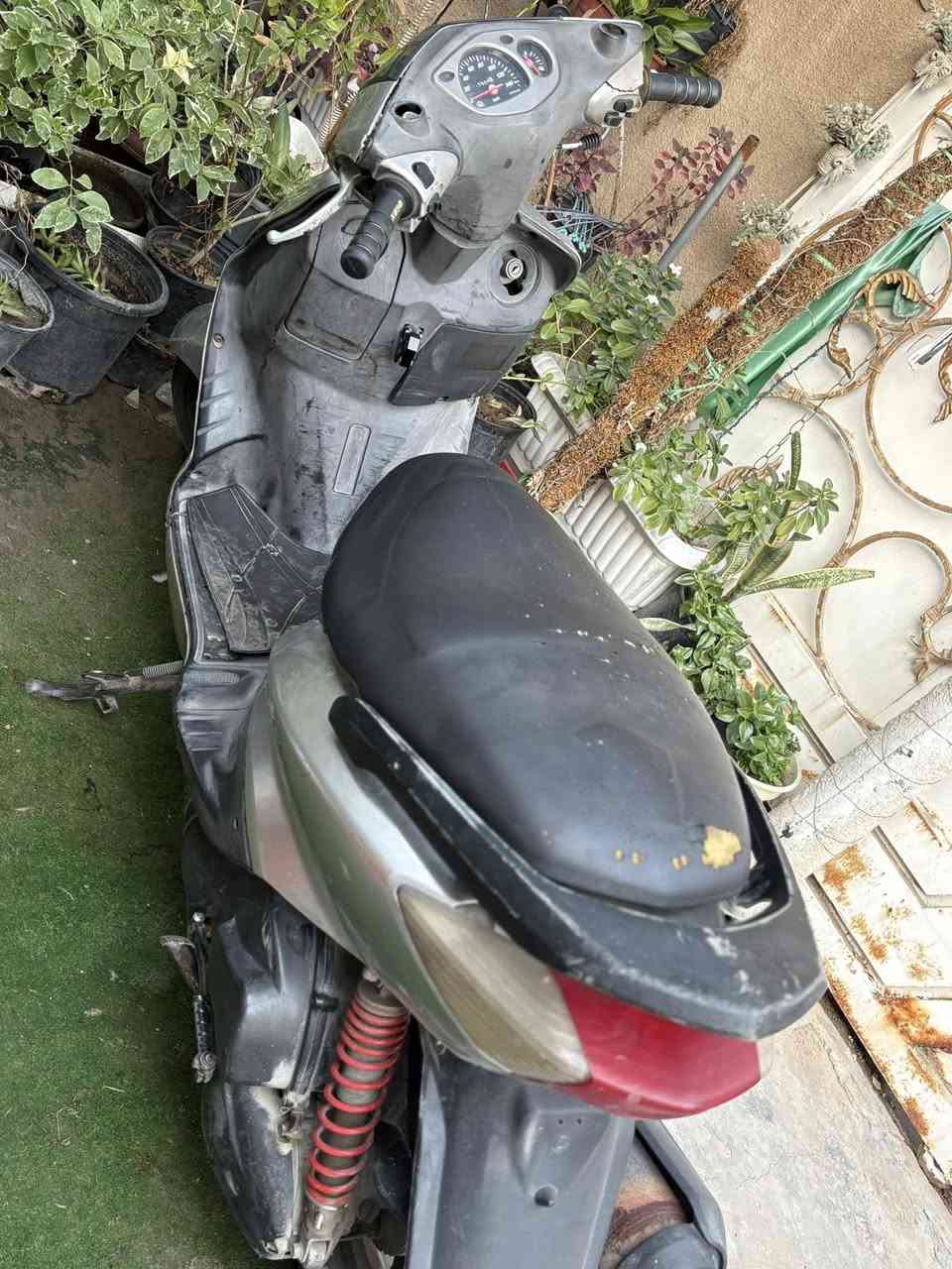 سلام عليكم سكنس نثيه 140 دراجه نضيفه سعر 450
الشعب 
***********
