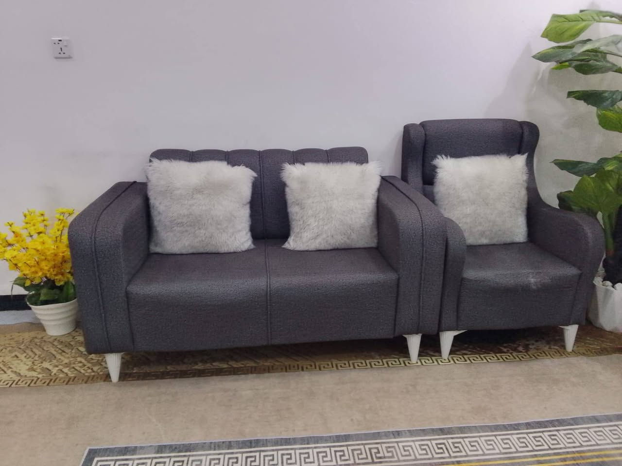 سلام عليكم تخم قنفات البيع ست مقاعد مع الطبلات السعر 250التصال على رقم ***********
