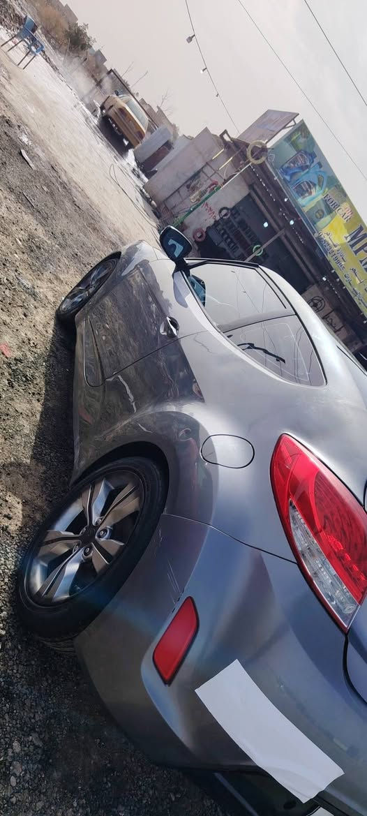 هونداي فولستر موديل 17 ادوات
متومه شمالي القديم رقم وسنويه اصلي 
كير مكينه تبريد تدفئة مكفول
كصه جنطه شغل درجه اولى 
فول مواصفات
 مري شفط  كامره خلفية شاشه اندرويد تخم تاير باتري جديد حدادية السيارة جاهزة بانزين تحكمات استيرن دواخل بالكارتون سيارة جاهزه م السعر المطلوب 42وبيها مجال
 مكانها الديوانية
***********
