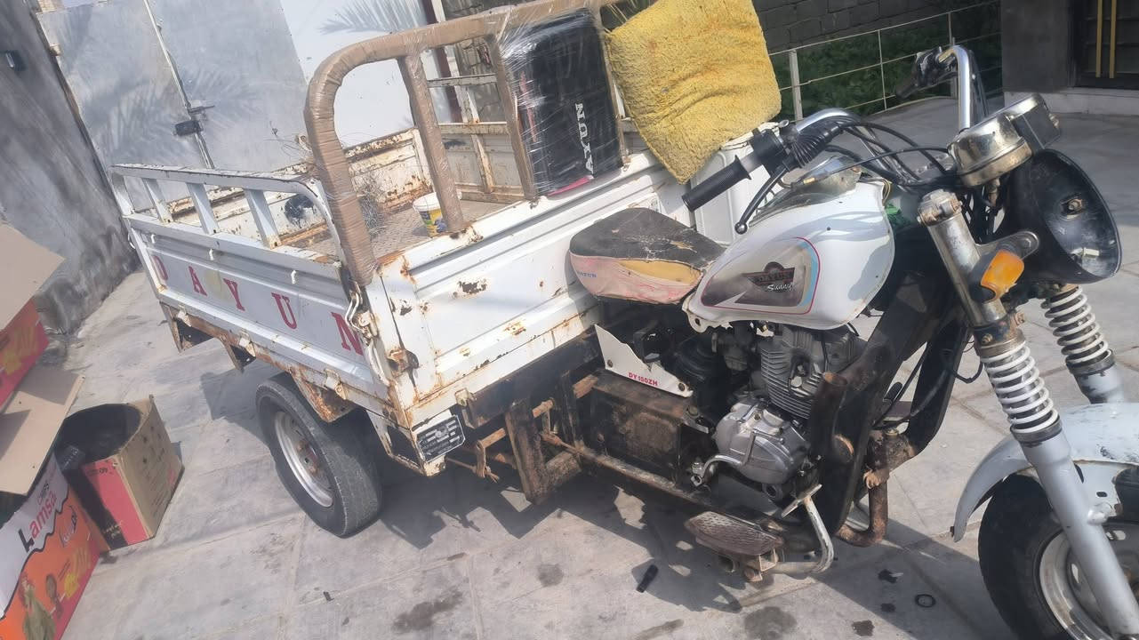 ستوتة 21.  سعر. 1550. اوراق كاملة.  محرك. يخبل.  مكاني ناصرية مركز ‏‪0781 249 8785‬‏
