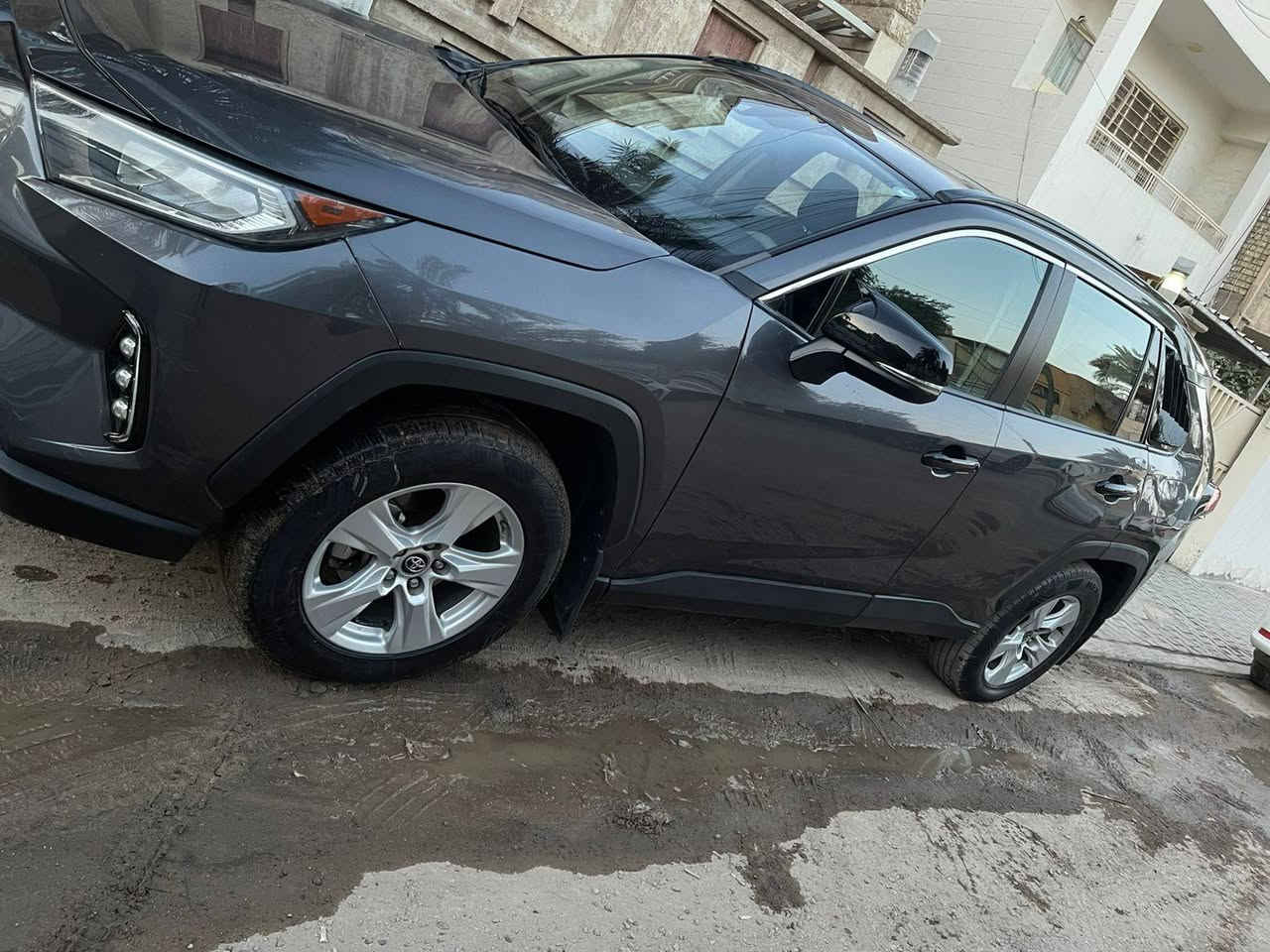 3 انضمة قيادة
سلايد روف
رادار امامي
مانع انصدام
كشن كهرباء
تدفئة بالكشنات
كامرة خلفية
صندوق كهرباء
هزة وفحص كامل سنة ياله تسقط سنوية بأسمي
موديل 2020 وارد امريكي حادثها صندوق 
السعر 210$
التواصل والاستفسار ***********
