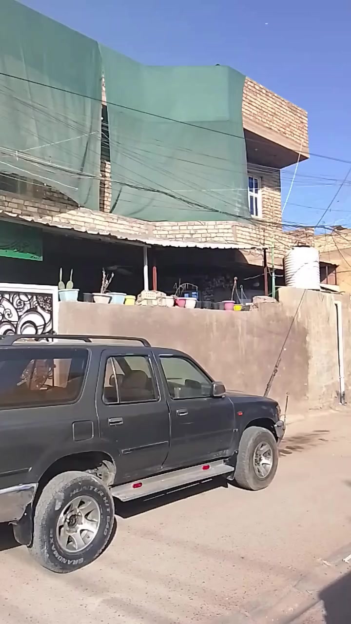 سلام عليكم بيت  و محلات مكان بغداد العبيدي شارع جامع قرب مثلاجات سامي رقم الهاتف ***********
771 618 0102رقم ثاني ذا تريد تعرف تفاصيل البيت
دك علا اي رقم
