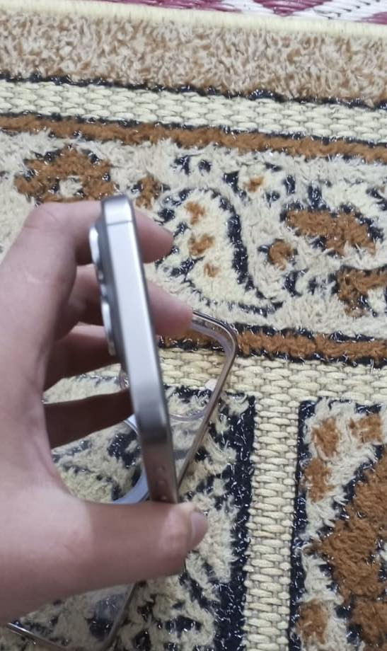 ايفون 15 برو ماكس ذاكره 512 بطاريه 93 عدد الدورات 377 شرق اوسط نموذج m أللون تيتانيوم المميز مكفول كفاله عامه من الفتح والتبديل بدون ملحقات 
السعر 1075.     العنوان بغداد البلديات 
الهاتف *********** .
