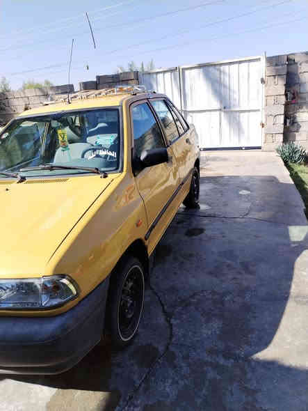 السلام عليكم سايبا مديل 13 سيارة حلوة  ونضيفة واحلة من الصورة بعد شواصي نضيفات  داخل وخارج المحرك بي تبخير كهرباء كله شغالة مصفره هيئة وغرامات وتحويل شوكت متريد  مكاني بغداد التاجي للاستفسار *********** السعر 31 وبيه مجال
