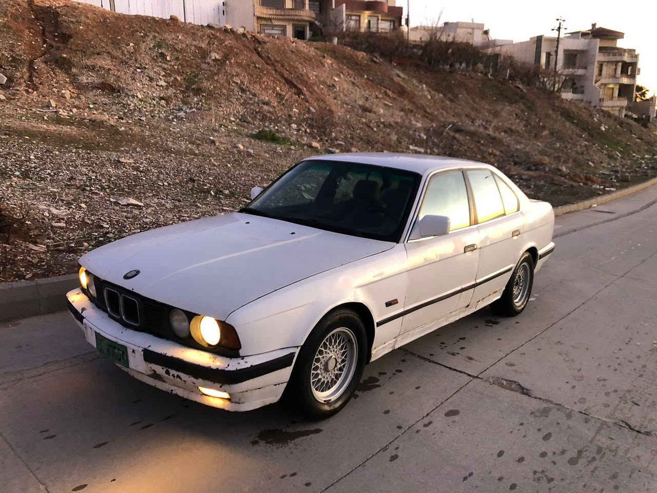 بی ئم دبلیو 1991 گیڕ ئۆتۆماتیک سپی
چوار جام کارەبا 
تۆماتیک 
٦ بستۆن مەکینە و گێڕ ئەڕنەب 
گێڕ و مەکینە بەشەرت ـ
گەرمی مەزبوت  و ئەوەلیات و تەحویل بێ کێشە.
سەنەوی جنوبی لەگەڵە و ڕەقەم موسڵە تەحویل ئەکرێت و وەکالەتەکەی بەناو خۆمانەوەیە .
زاخۆ ھەتا بەسڕە پێی بچۆ بێ کێشە .

سعر لە کۆمێنت داوابکە ڕاستەخۆ بۆت دیت 📩 

پاتری و تایەی تازەیە سەیارەکە جایز و ڕێک و پێکە مەکینەکەی زۆر بێ عەتەڵە ڕۆن و بەنزین زیاتری ناوێت بەس گێڕ و مەکینەکەی ١٤ گەڵایە 

ژمارەی خاوەنی 
‎*********** 
واتساپ 
***********
