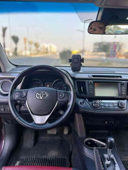 السلام عليكم 
راف فور للبيع
2018 XLE
فول مواصفات 
ماشيه ٦٥ الف كليو 
حادثهه حافه البنيد وخشم الجاملغ 
ايرباك استرين 
صوره الحادث بل منشور 
السياره خير من الله مناقصهه اي شي  
تخم تاير جديد و منضومه زنون 
اللاستفسار ***********
مكان السياره العامريه 
السعر  188 وبيهه مجال بسيط
