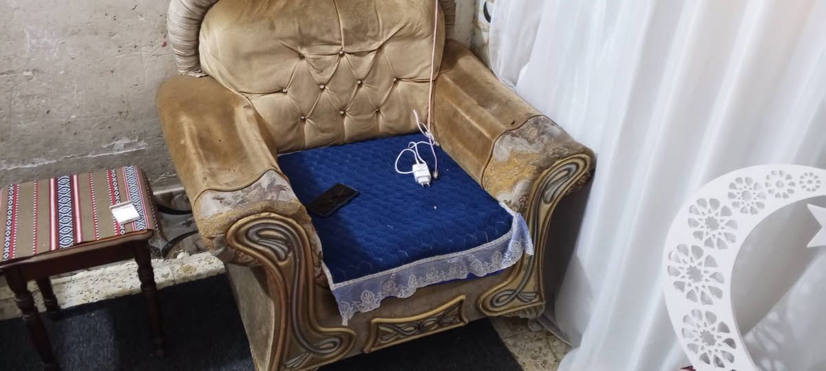 للبيع 200 ألف ***********
