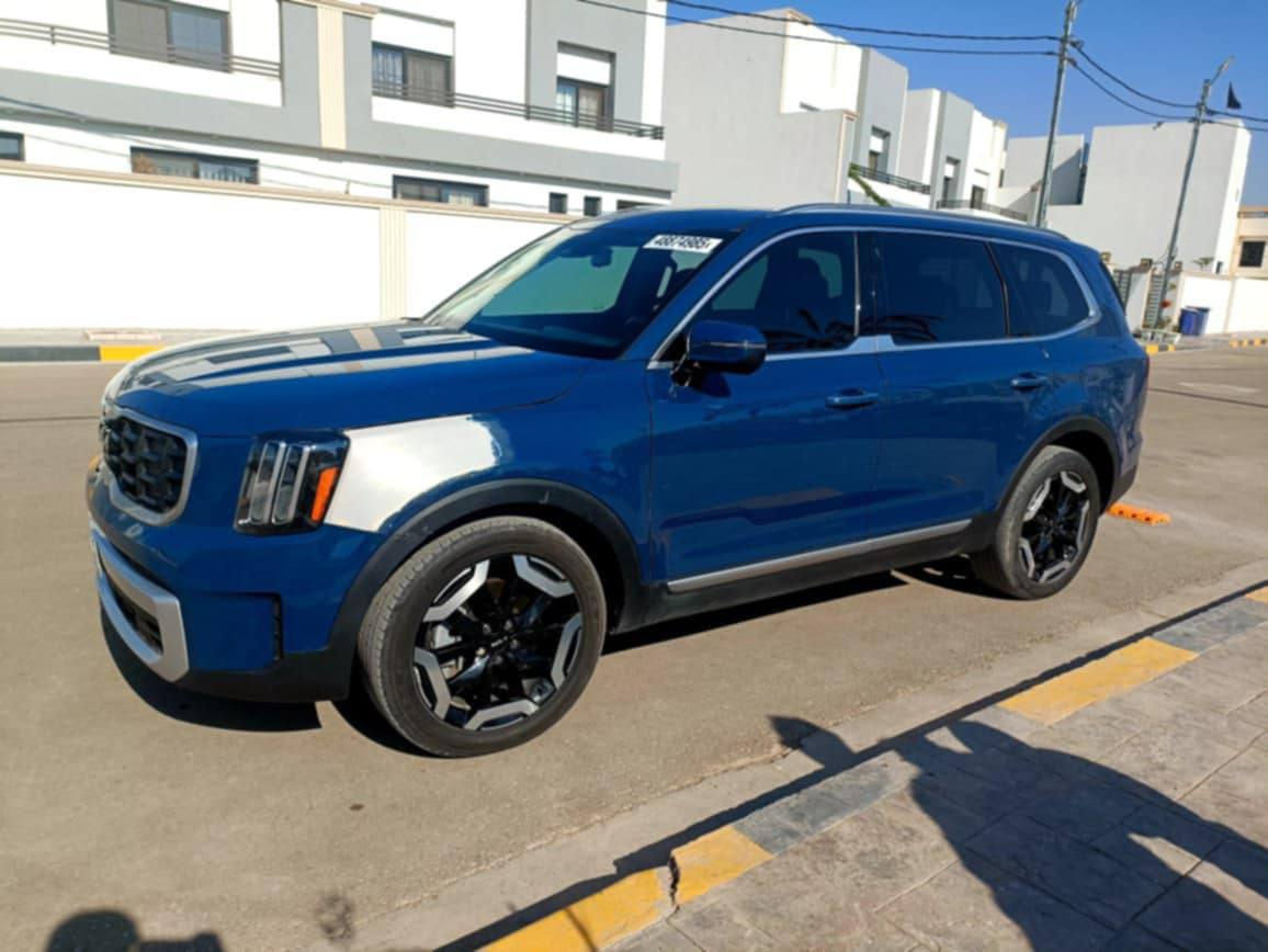 السلام عليكم 
كيا تولورايد اللون مميز 
موديل2023 
ماشية/30 الف ميل
دواخل منفصل 
فتحه سلايت
رجاج استيرن توقف ذاتي 
شحن ويليس
تحكم ستيرن 
حساسات
كامره دواره
كشن هيتر 
نقطه عمياء
فتحة سقف
رادارات جانبيه 
رادارأمامي وخلفي وجوانب
اشاير بالمري 
بصمه ابواب
بصمه تشغيل عن بعد 
هند بريك بصمه
حجم المحرك 3800
♦الحادث كما موضح بالصور فقط شبر بالجاملغ الامامي تم تصليحه على وضعه بدون فتح الجاملغ بدون صبغ كما موضح في الصور.
♦السياره من امريكا اجت كلير باب الصدر والجاملغ الامامي مبدل في امريكا علمآ ان السياره بدون ايربال.
♦السياره بدون رقم. تسجل في جميع المحافظات عدا الاقليم. 
♦السعررر239
للاستفسار آتصل آو واتساب
***********
