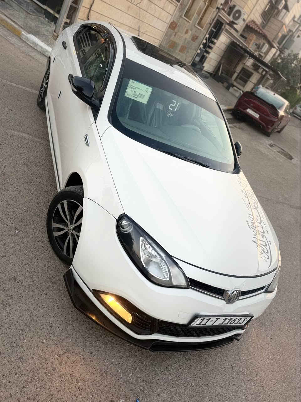 السلام عليكم 
ام جي 6 موديل 2014 
محور كير ومكينه كورلا نحله تحوير مضبوط 💯
كير ومكينه بحاله جيدة 
صدر امامي خلفي جديد
 تبريد ثلج ❄️ 
تدفئه شغاله 
كهربائيات كلها شغاله
تخم تاير جديد  
السياره فول مواصفات 
فتحه
بصمه 
تحكم ستيرن 
ثلاجه بل چكمچه 
 شاشه بلاديه 
السياره بيها سونار مرفق بل منشور 
بيها صبغ الجاملغ الخلفي وبين الباب والجاملغ الأمامي فقط 
السياره جديده من كلشي وبدون اي نقص وبل عافيه عل ياخذها 
مكاني بغداد حي العامل 
السعر ٦٥ وبيها مجال 

‭٠٧٧٧ ٦٧١ ٤٠٧١‬ بغداد, العراق
