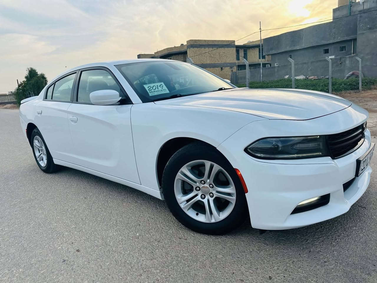 جارجر موديل SXT 2019
رقم  أربيل بسمي تحويل مباشر
جاهزه للخير كلين مكفوله من صبغ وتبديل فقط
 بارد قليل بخشم البنيد و لباب لخلفي مقدار 4اصابع بارد

مكينه كير كفاله شرط ع وضع الشركه 
حداديه الشركه مفتوحه
تخم تاير صار اسبوع شاده

المسافة المقطوعة 119m
استخدااام شخصي

حجم المحرك 3600

مواصفات  
كامره خلفيه
 شفتات سترين 
مصابيح امامية زنون مع بلوجكتر LED .
ويل قياس 18
شاشه  مع نظام ملاحة نفكيشن GPS .
 مقاعد أمامية كهربائية
مقاعد أمامية  وتدفئة .
 تشغيل عن بعد . .
 محدد سرعة . .
 كاميرا خلفية دوارة 
السياره كارتون احلى واجدد من الصور 
كله ع البلاد 
 
للاستفسار
                           *********** 

مكان السيارة بابل
